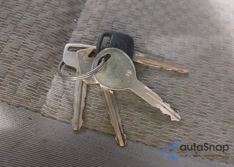 2004 Toyota Tundra Sr5 V8 from USA, damaged, VIN 5TBDT441X4S459793